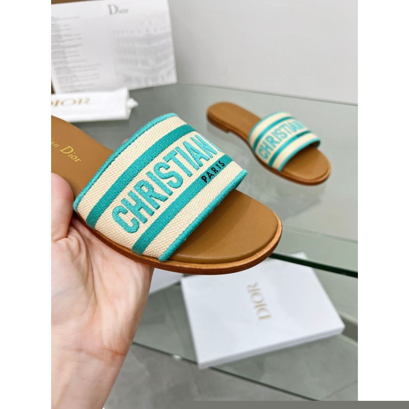 ch**an D*or slippers